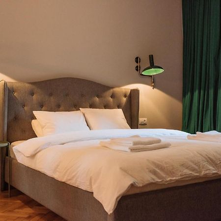 בוקרשט Brezoianu Spacious Flat מראה חיצוני תמונה