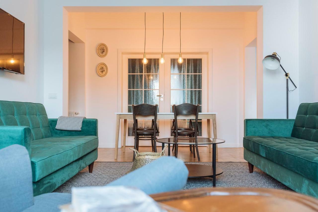 בוקרשט Brezoianu Spacious Flat מראה חיצוני תמונה