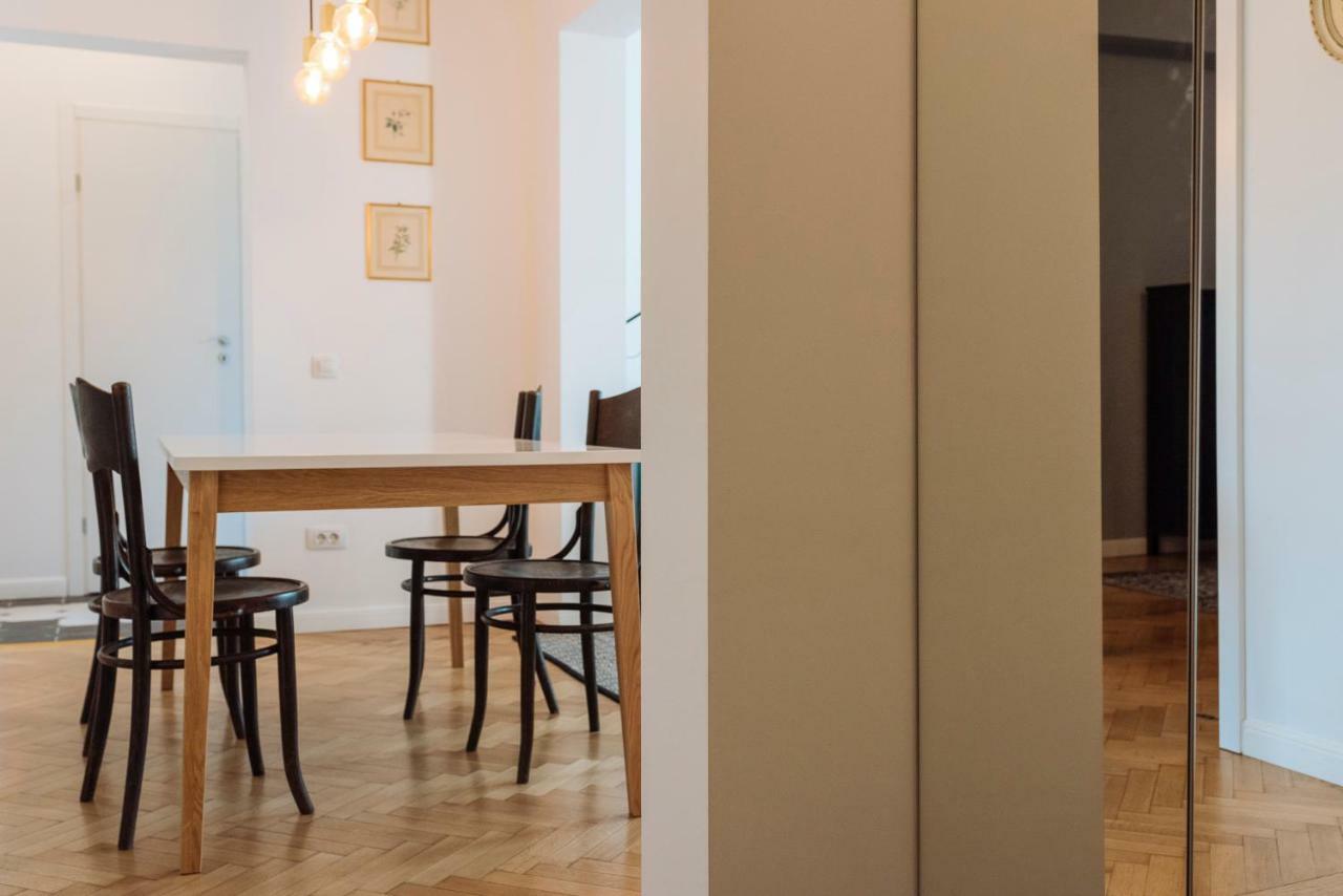 בוקרשט Brezoianu Spacious Flat מראה חיצוני תמונה
